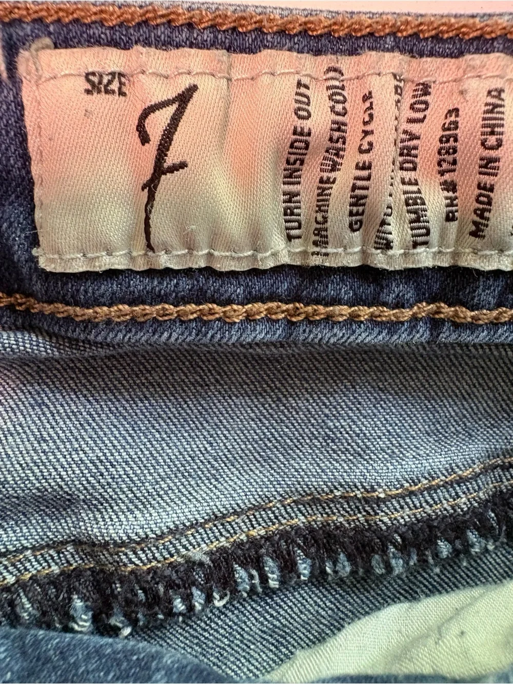 Indigo Rein Distressed Ankle Skinny Jeans Juniors 7 Medium Wash Raw Hem